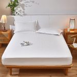 Простыня на резинке белая (4)