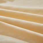 Простыня на резинке верблюжьего цвета (10)