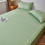 Простыня на резинке зеленая (7)