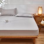 Простыня на резинке серая (3)