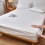 Простыня на резинке белая (2)