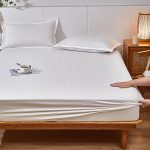 Простыня на резинке белая (8)