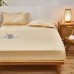 Простыня на резинке верблюжьего цвета (3)